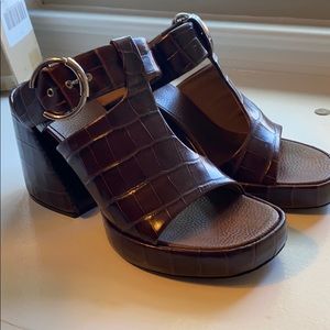 Chloe croc embossed sandals, sz 40